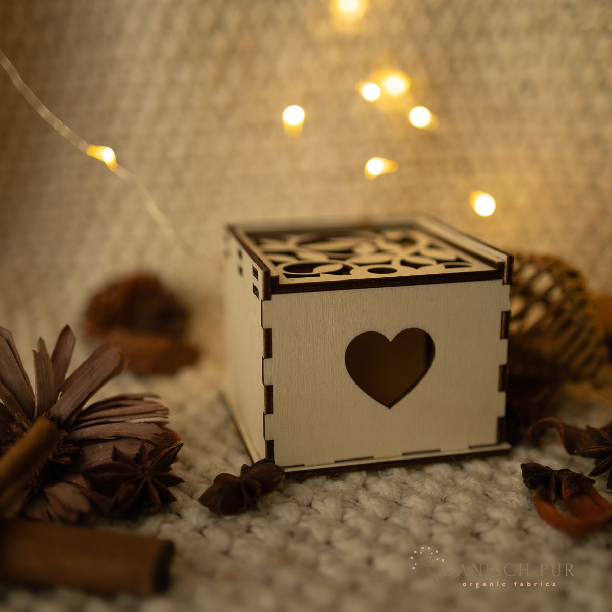 Vorbestellung Korklabel Adventskalender 2026 Danisch Pur inklusive Schatzkästchen