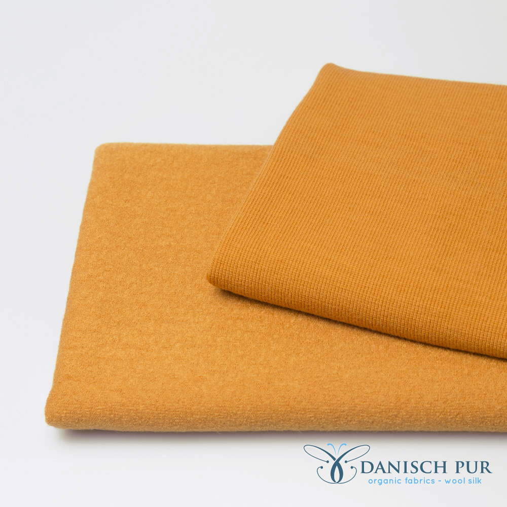 Danisch-Pur-senfgelbes-Wollbuendchen-2019_12_nr1