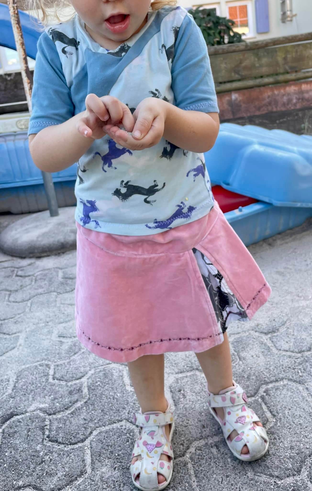 Sewing pattern for reversible shirt Emil&amp;Emilia E&amp;E by Rosa Näht and Danish Pur - sizes 80-170