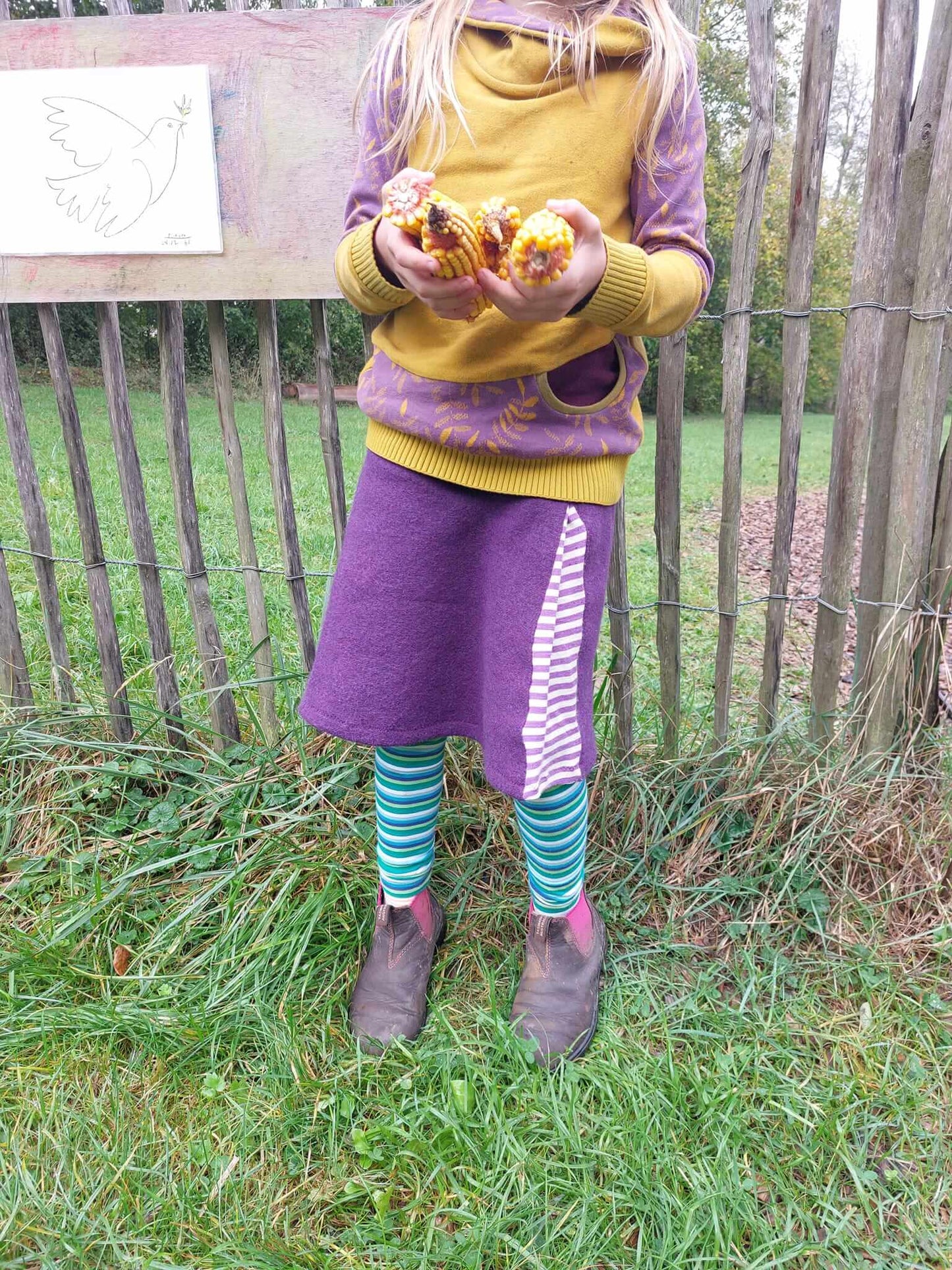 Schnittmuster "Miss Walk" Kinderrock aus Walk mit pfiffiger Falte, 74-164 von t-design, inkl Beamer Datei