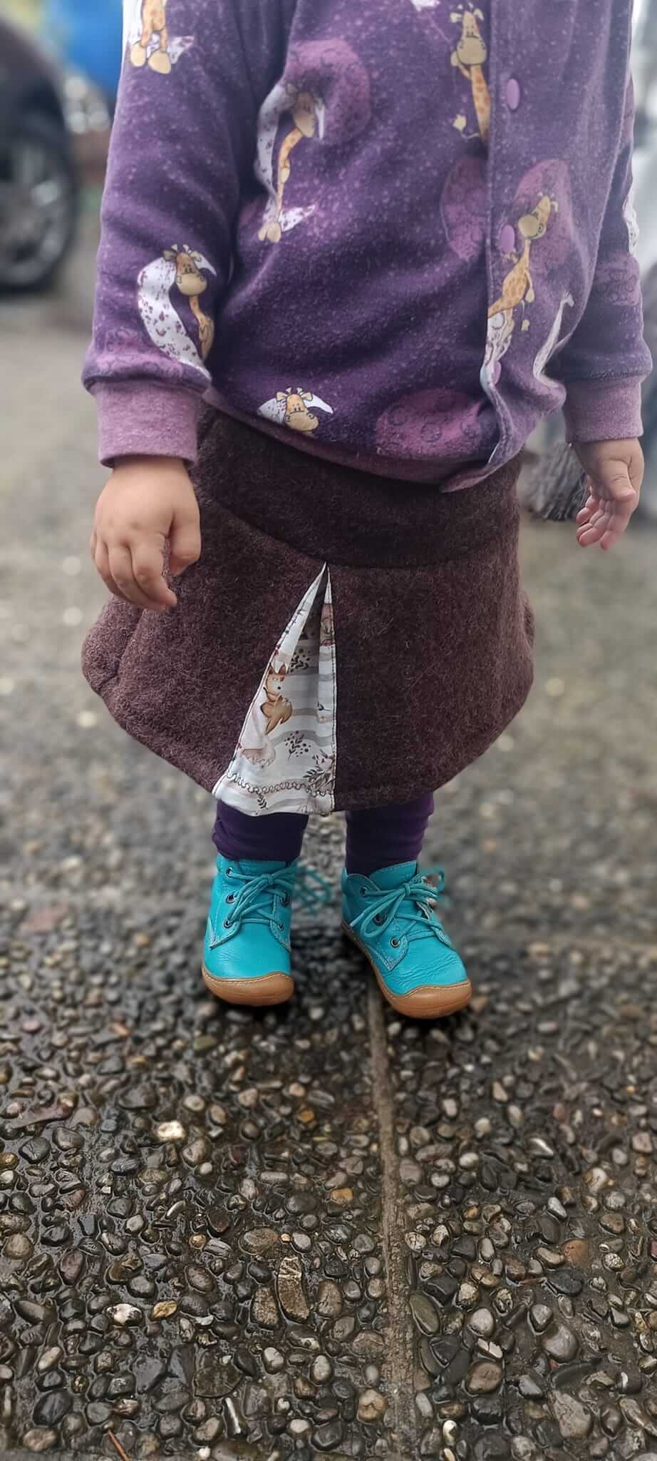Schnittmuster "Miss Walk" Kinderrock aus Walk mit pfiffiger Falte, 74-164 von t-design, inkl Beamer Datei