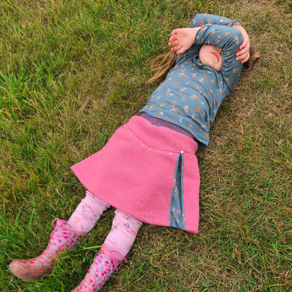 Schnittmuster "Miss Walk" Kinderrock aus Walk mit pfiffiger Falte, 74-164 von t-design, inkl Beamer Datei