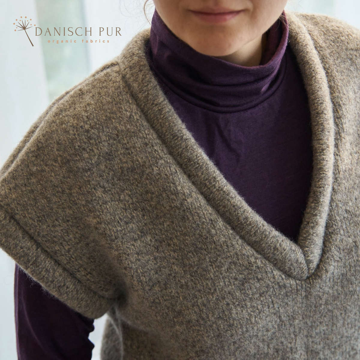 Chunky knit, natural grey-brown, made from virgin wool (organic certified)