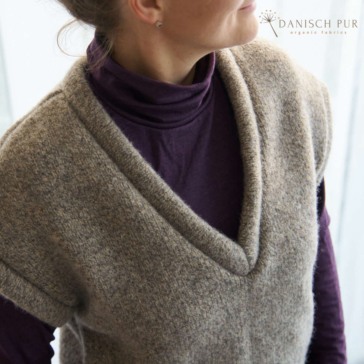 Chunky knit, natural grey-brown, made from virgin wool (organic certified)