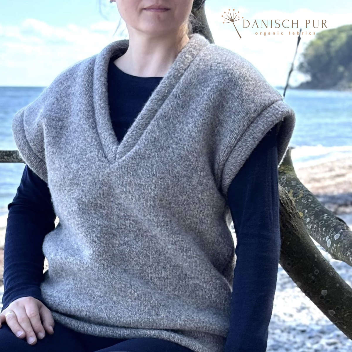 Chunky knit, natural grey-brown, made from virgin wool (organic certified)