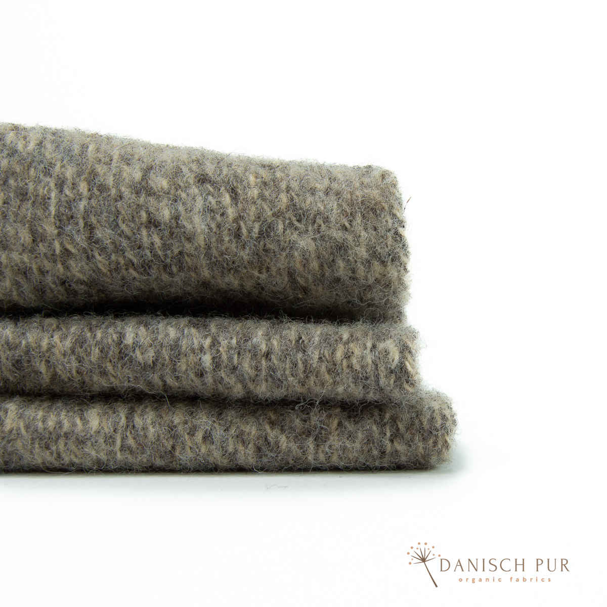 Chunky knit, natural grey-brown, made from virgin wool (organic certified)