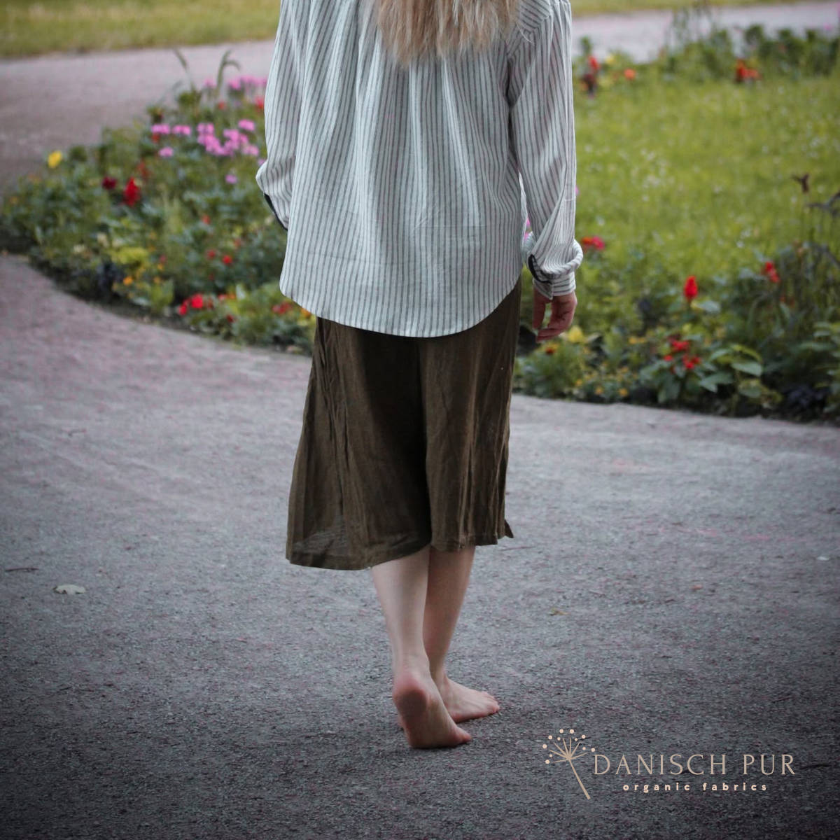 Woven hemp lyocell charcoal (55% hemp-43% TENCEL™ lyocell, 2% elastane)