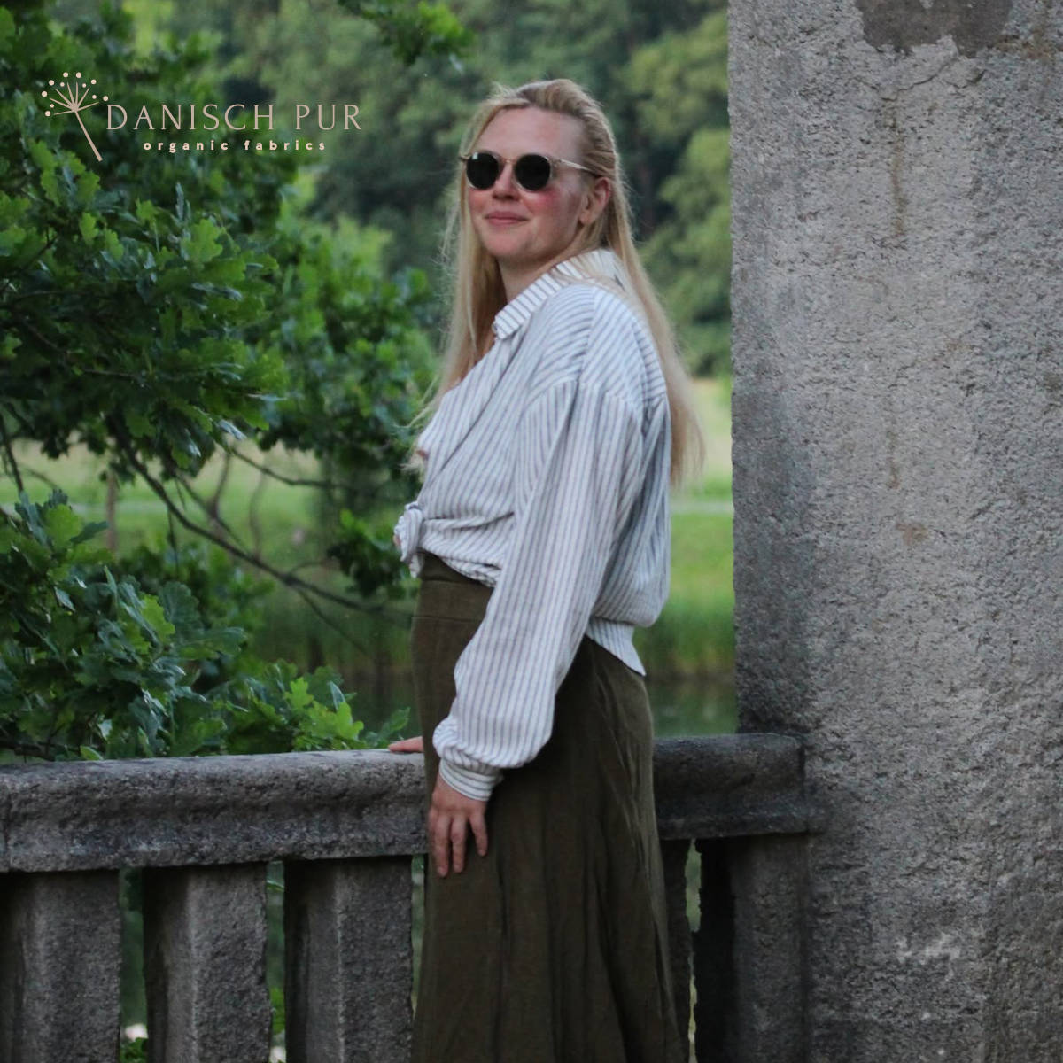 Woven hemp lyocell charcoal (55% hemp-43% TENCEL™ lyocell, 2% elastane)