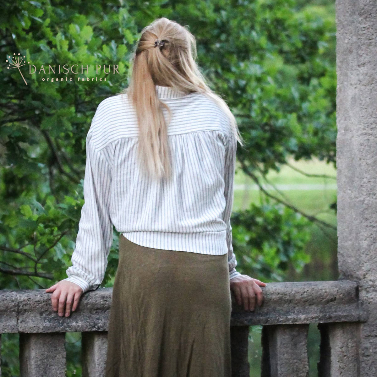 Woven hemp lyocell charcoal (55% hemp-43% TENCEL™ lyocell, 2% elastane)