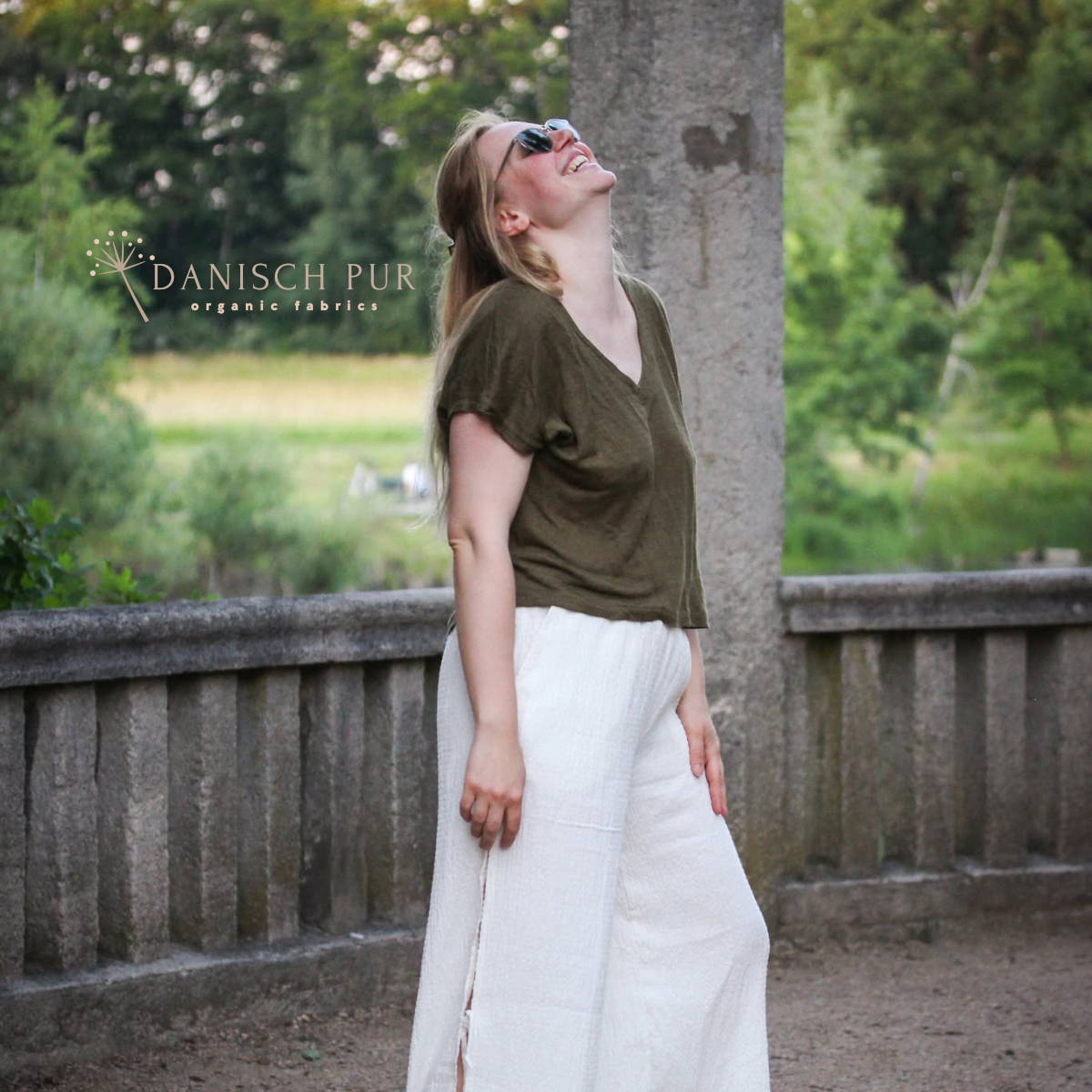 Woven hemp lyocell charcoal (55% hemp-43% TENCEL™ lyocell, 2% elastane)