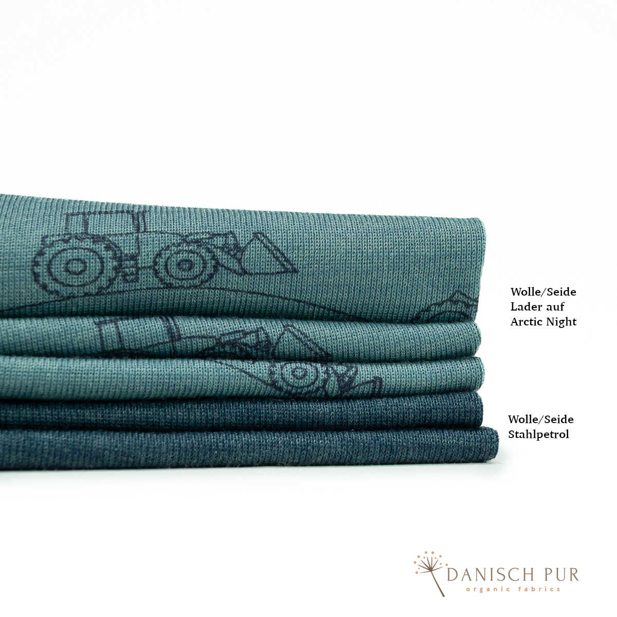 Organic wool silk lather on Arctic Night (kbt, mulesing-free)