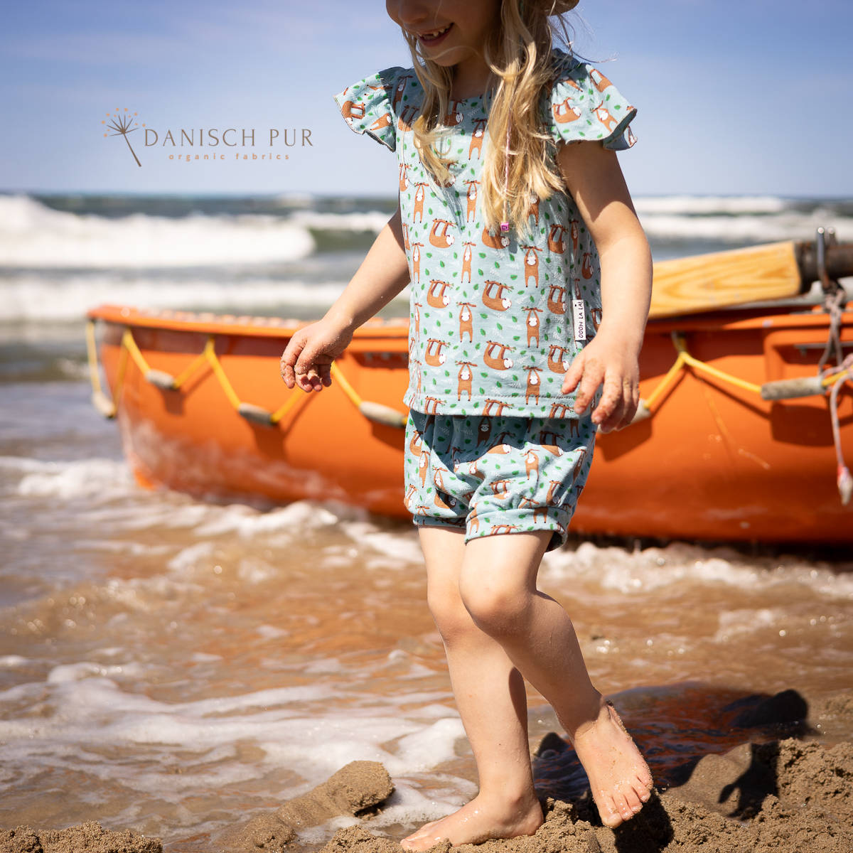 Bio Wolle/Lyocell Frottee Faultiere auf Arctic Blue (70% Schurwolle (Merino, kbt, mulesingfrei), 30% TENCEL™ Lyocell)