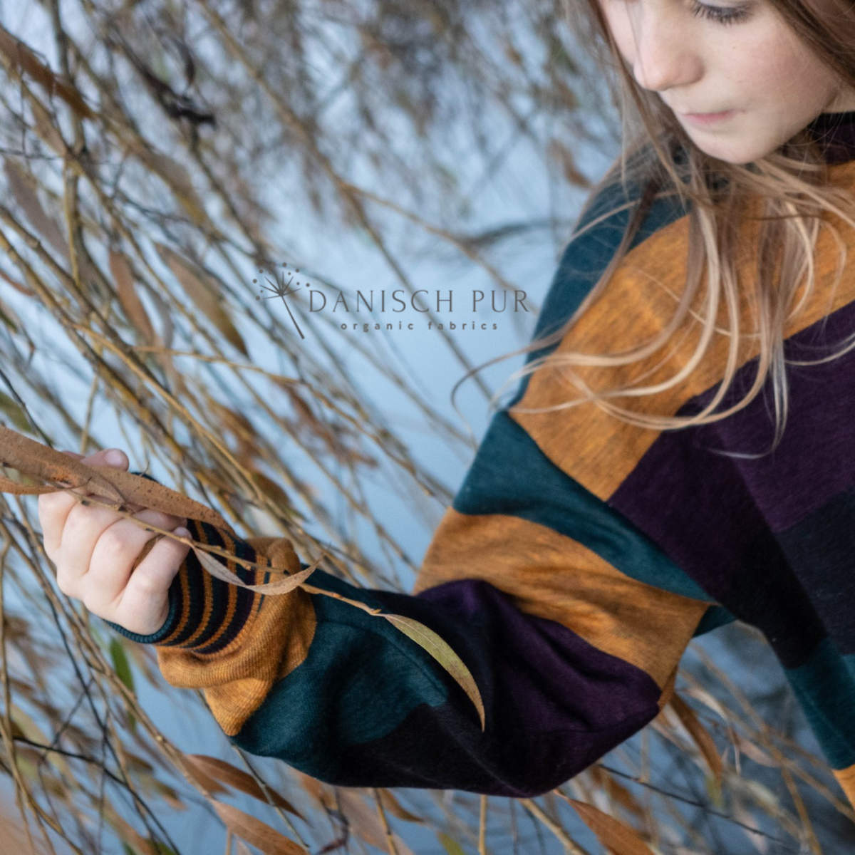 Coupon 100cm Bio Wolljersey Blockstreifen Jacquard Schwarz-Aubergine-Gold-Petrol meliert (100% Schurwolle, Merino, kbt, mulesingfrei)