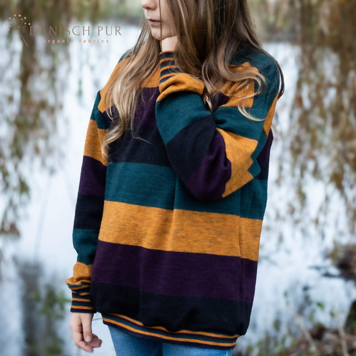 Coupon 100cm Bio Wolljersey Blockstreifen Jacquard Schwarz-Aubergine-Gold-Petrol meliert (100% Schurwolle, Merino, kbt, mulesingfrei)