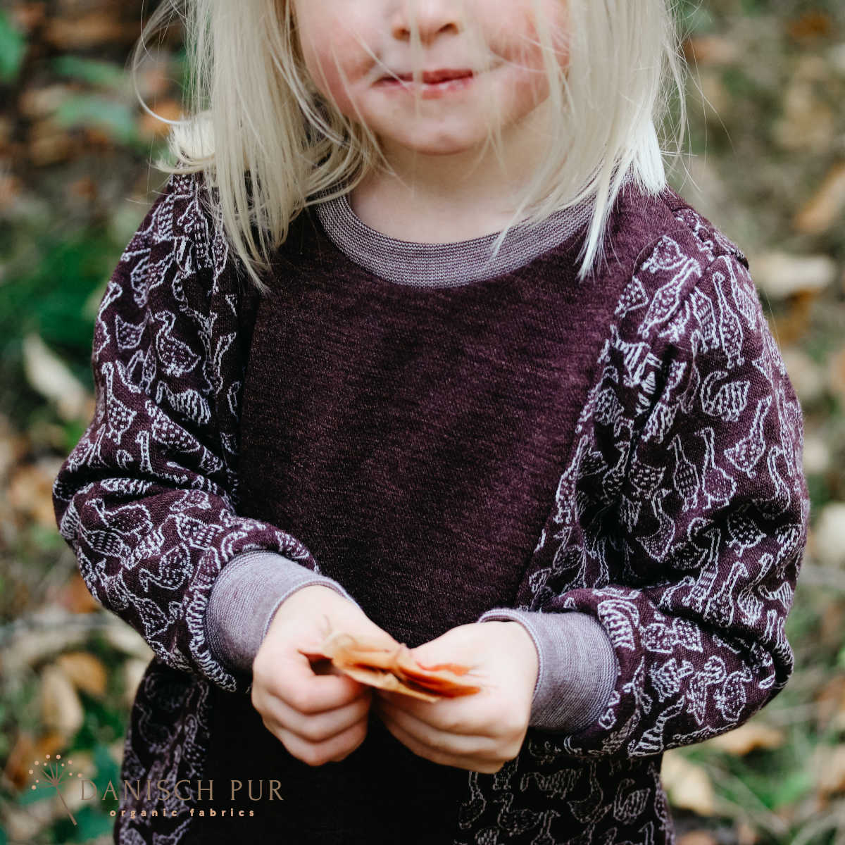 Bio Wolljersey Jacquard Gänse auf Schokokirsch meliert (Merino, kbt, mulesingfrei)